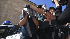 Jos� Manuel V�zquez, llegando al Tribunal de Instancia de Sarria el d�a despu�s del crimen