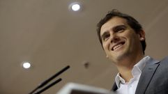 Rivera supedita un acuerdo con el PSOE a cinco reformas constitucionales