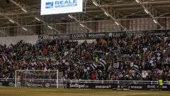 Una de las gradas de El Plant�o durante el Burgos-Alcorc�n