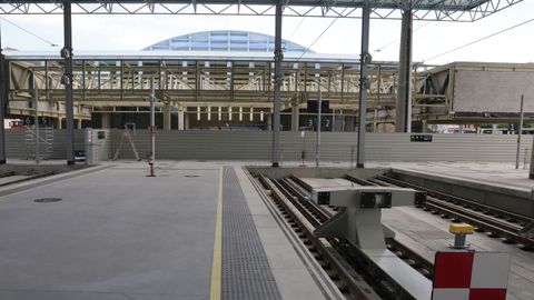 Tramo final de las v�as en su llegada a la nueva estaci�n intermodal de A Coru�a