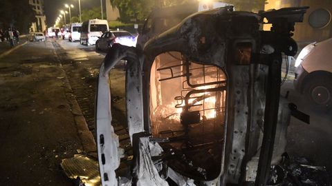 Tercera noche de disturbios en Francia por la muerte de un joven a manos de la polic�a