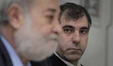 El candidato estuvo arropado por el secretario provincial. 