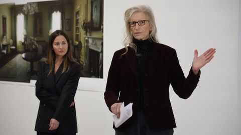 Annie Leibovitz este viernes en la nave del muelle de Batera, donde se ubica su exposicin Wonderland