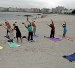 Cualquier sitio es bueno: clase de pilates en Riazor.