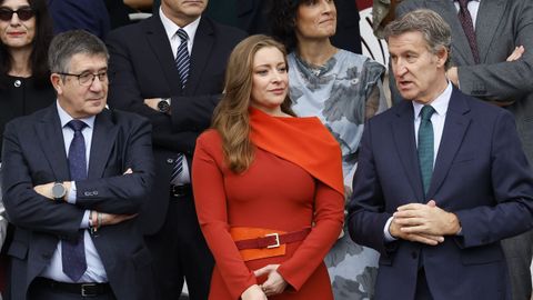 El lder del Partido Popular , Alberto Nez Feijo, la portavoz del PP en el Congreso, Ester Muoz y el portavoz del PSOE en el Congreso, Patxi Lpez