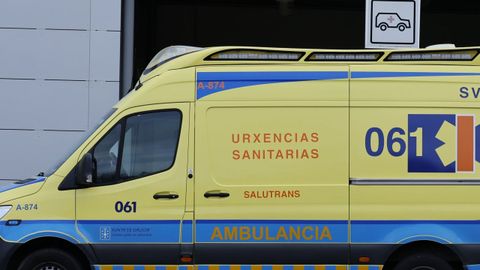 Foto de archivo de una ambulancia del 061