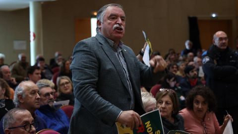 Garca Seoane reclam, sin xito, los ltimos das a los dos concejales de Alternativa que dejaran sus actas.