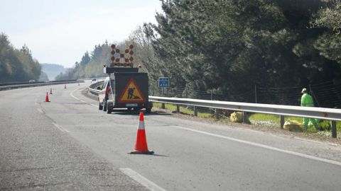 El carril derecho de subida hacia O Cereixal se cort a inicios de la semana