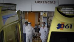Entrada de Urgencias del edificio central del Chuac, en A Coru�a
