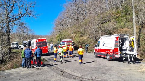 Dispositivo de emergencias desplegado por el accidente mortal en la mina de Cerredo.