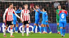 Alexander Sorlothcelebra el tercer gol del Atltico conPablo Barriosy Giuliano Simeone