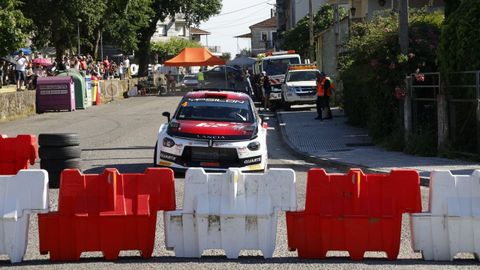 El Rali de Ourense ya est� en marcha.La primera especial depar� una dura batalla y gran ambiente en Amoeiro