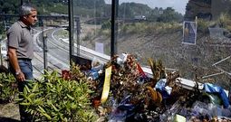 Crist�bal, ayer en la curva de Angrois en la que descarril� el Alvia en el que iba como pasajero de camino a Santiago.