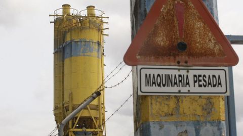 El silo de hormigón de la planta de Rioseco, sin actividad desde mediados del mes de mayo