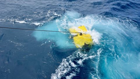 Im�genes del buque Atlantis, de la Marina estadounidense