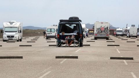 Un grupo de caravanas en A Lanzada.