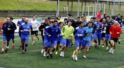 El Arz�a ya inici� los entrenamientos de pretemporada en el municipal de O Viso. 