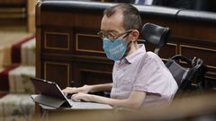 Ante el silencio de Iglesias, el portavoz de UP en el Congreso defendi� la actuaci�n del partido y dijo que las imputaciones responden solo a �rumorolog�a�