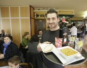 Habr� tapas todos los jueves y viernes durante cinco semanas. 
