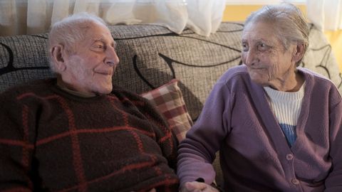 El matrimonio formado por Seraf�n Garc�a y Maximina Salgado es uno de los m�s longevos de Asturias