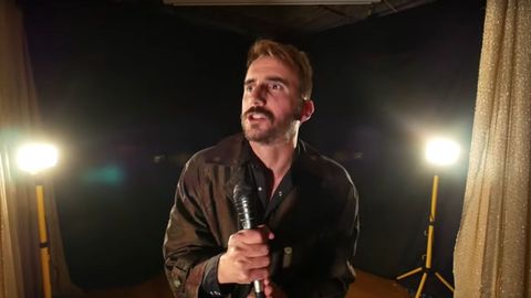Pablo und Destruktion, en el vídeoclip de «Gijón»