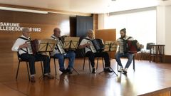 Un dos grupos que participaron na Xuntanza de Acorde�ns de Arume