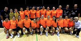 Plantilla del Porri�o. Porteras: Iris, Andrea Moledo, Sabela Otero, Anne Iria; extremos: Phara Mar�a Souto, Marta Seijo, Marta Rodr�guez, Lorena P�rez; centrales: Alicia, Isabel Bastero; laterales: Maialen, Isabel Bastero; pivote: Nekane Teres; universal:  Andrea.