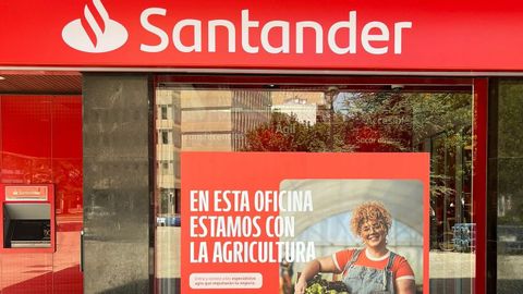 Imagen exterior de una oficina del Santander