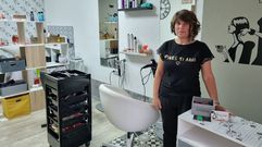 M�nica P�rez regenta la peluquer�a Arume en Larouco