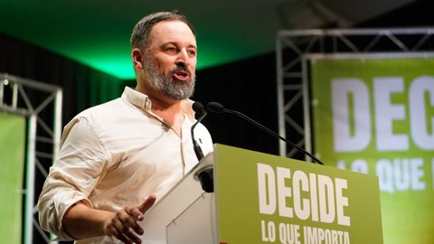 Abascal acompa este lunes al candidato nmero uno al Congreso por la provincia de A Corua,Juan Garcilaso de la Vega