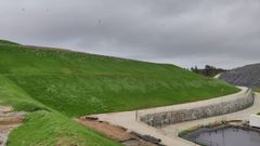 Una parte del vertedero fue recientemente revegetado