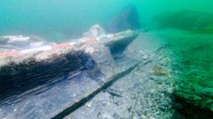 Restos de una barca medieval para llevar peregrinos, en la r�a de Ribadeo