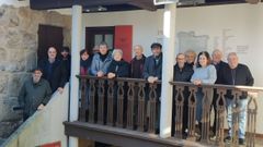 Membros individuais e representantes das institucins patronas da Fundacin Curros Enrquez, antes da reunin do padroado na Casa dos Poetas de Celanova.