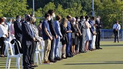 Un momento del emotivo acto de homenaje que se celebr� ayer en Bastiagueiro en recuerdo del teniente coronel Gayoso, fallecido el pasado marzo