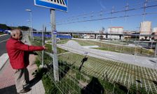 Un vecino criticaba que no se hubiesen delimitado correctamente c�mo eran las plazas. 