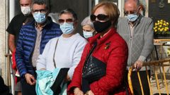 Loli Cores:   Mi�a avoa toleu, andivo tres anos arredor dunha mesa� cando lle vi�eron buscar o home a casa. 