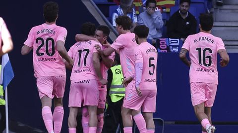 Los jugadores del Celta, celebrando el gol de Ferran Jutgl�.