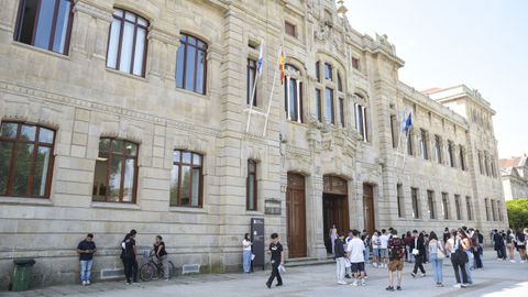 El IES Valle Incl�n de Pontevedra, tras su rehabilitaci�n