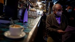 Los locales de hosteler�a del Pa�s Vasco recuperan el uso de las barras