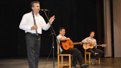 La formacin Hermanos Quintero, durante su actuacin ayer en Cee. 