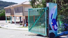 Los estudiantes acampados ya en el colegio de Armenteira