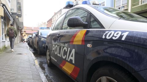 Coches de la Polic�a Nacional, en Ferrol.