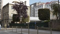 La antigua vivienda de maestros est� pegada al CEIP �lvarez Limeses de Pontevedra