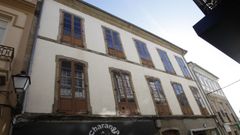 La casa fue levantada a comienzos del siglo XX y alberg a conocidas familias monfortinas