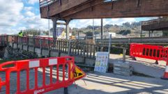 El paso de la pasarela de las mariscadoras de Os Praceres est� cerrado por obras desde el mi�rcoles
