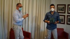 Entrega del Premio de Poes�a de Carral a Manuel L�pez Rodr�guez