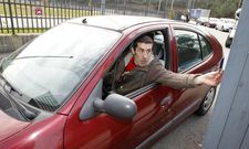 Javier Fole fue uno de los quince trabajadores que ayer regresaron a sus puestos en Lantero. 