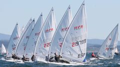 Cerca de un centenar de regatistas est�n compitiendo en el campeonato auton�mico.