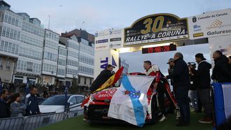 Iv&aacute;n Ares, en la ceremonia de salida del Rali de A Coru&ntilde;a