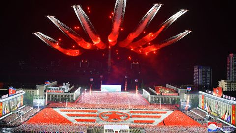 Gran desfile militar celebrado en Corea del Norte